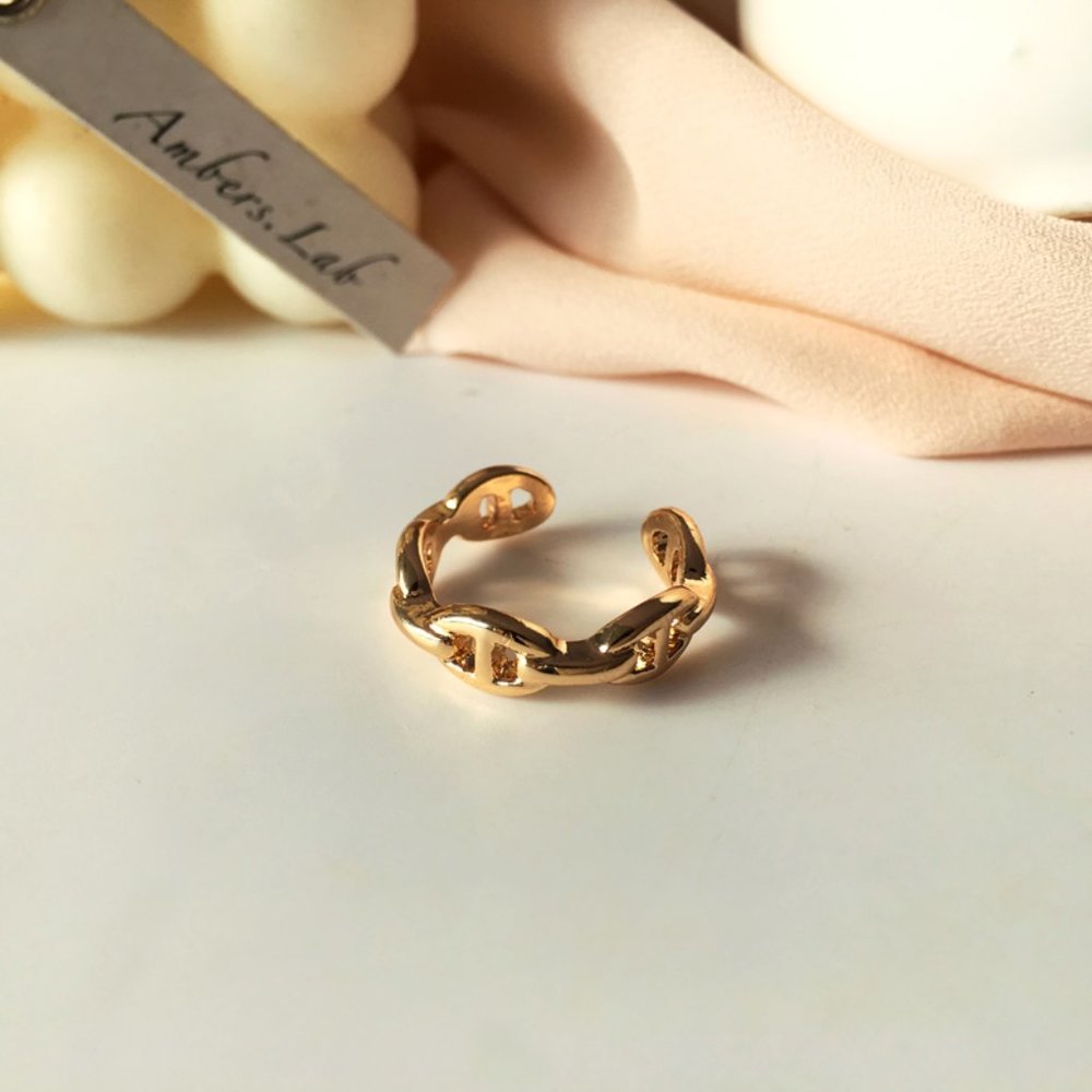 Golden Chain Knot Link Open Ring - Picture 9 of 13